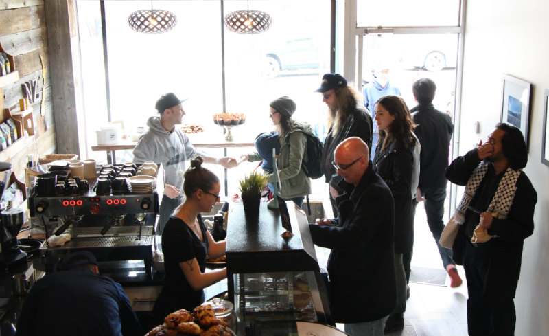 Kiwi community flocks to North Shore Pie Co. on Free Pie Day